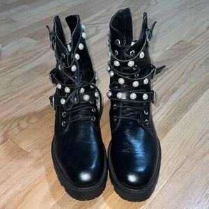 Zara black leather boots with pearls Size 39